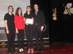 Evrensel Kolej